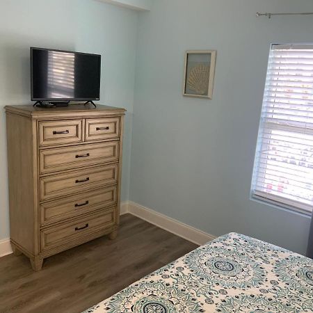 Laketown 5 Pools Steps To Beach Family Friendly Panama City Beach Bagian luar foto