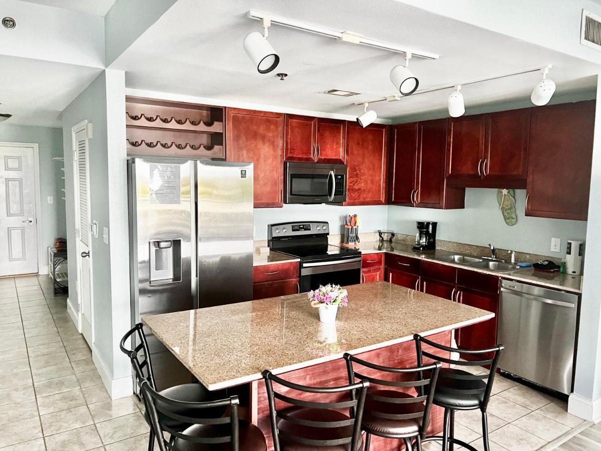 Laketown 5 Pools Steps To Beach Family Friendly Panama City Beach Bagian luar foto
